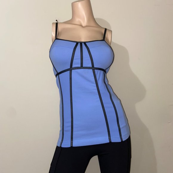 lululemon athletica Tops - Lululemon Women's Tank Rare - Size 4